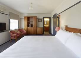 Brassey Hotel 5