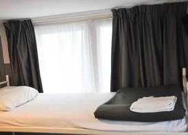 Travel Hotel Amsterdam 5
