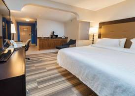 Country Inn & Suites by Radisson, South Haven, MI 5