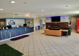 Days Inn & Suites by Wyndham Thibodaux 2