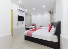OYO 414 Adiff Palace Hotel 5