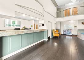 GuestHouse Inn & Suites Kelso/Longview 2