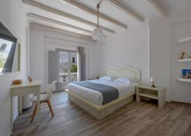 Ikies Santo Filoxenia Apartments 5