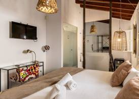 Antiguo Brondo Selfcheck-in Smart Rooms 4