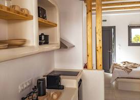 Alonia Suites 2