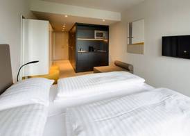 Blackhome Innsbruck City East I contactless check-in 3