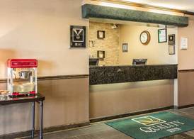Quality Inn Elgin I-90 5