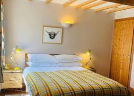 Riverside Bed & Breakfast 3