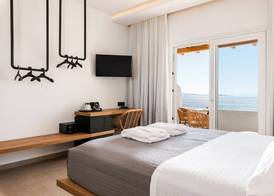 Avra Luxury Suites Mykonos 5