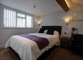 Farnham Hotel 5