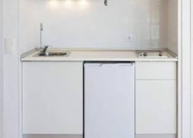 Neighbours Beach Apartments 4