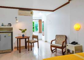 Collection O Howard Square Boutique Hotel 4