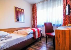 Adolphs Hotel 5