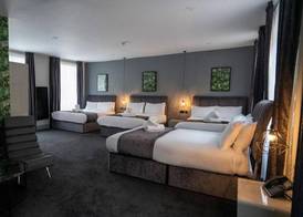 Hotel 105 5