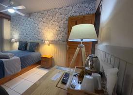 Auberge Desprairies 2