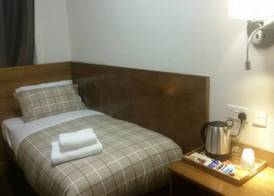 Douglas Hotel 5