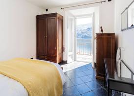 Lovely Apartment Overlooking Lake by RentAllComo 3