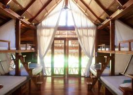 Harana Surf Resort 4