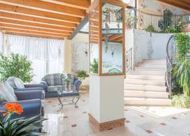 Village Hotel Lucia 3