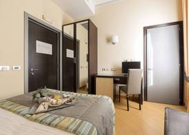 Hotel Naples 4