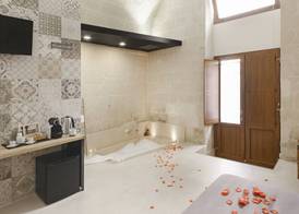 Hydria Rooms 5