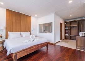 TwinBay Resort 5