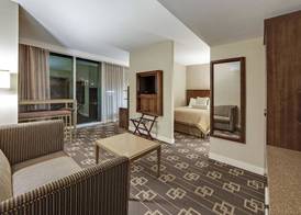 Wyndham Garden Chinatown 3