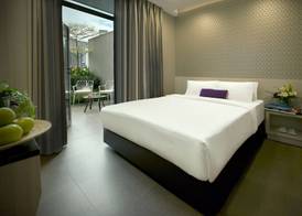 V Hotel Bencoolen 4