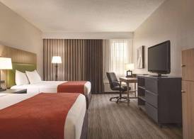 Country Inn & Suites by Radisson, Eagan, MN 4