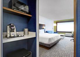 Holiday Inn Express KINGSTON WEST by IHG 2