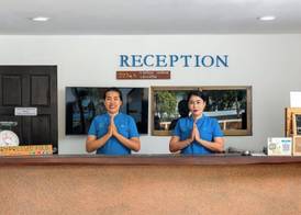 Dolphin Bay Beach Resort 2