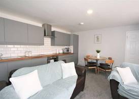 Friary House Serviced Apartments by Roomsbooked - 24Hr Reception 3