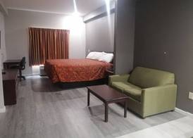 Royal Inn & Suite 5
