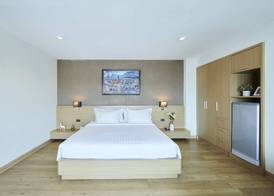 Adelphi Pattaya 5
