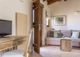 Kapsaliana Village Hotel 4