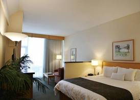 Best Western Plus Kelowna Hotel & Suites 3