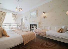 The Old Tramhouse Self Catering Traditional Charming Apartments Located In The Heart Of Historic Stirling For Short-Long Stays In Stirling For Tourism & Events & Contractor Base Stays For Central Belt 2