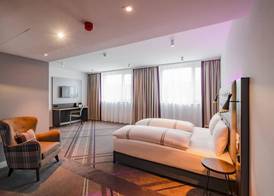 Premier Inn Karlsruhe City Am Wasserturm 4