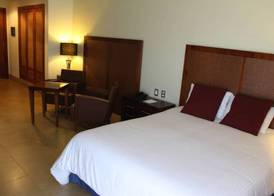 Hesperia Playa el Agua 4