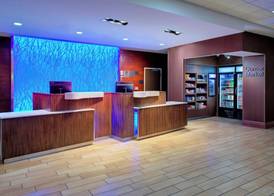 Fairfield Inn & Suites by Marriott Bakersfield North/Airport 2