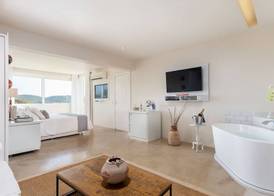 Abracadabra Boutique Hotel 5