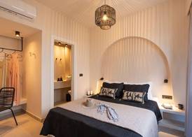 Sugarwhite Suites 3