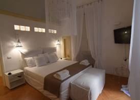 Cadelli Luxury Suite & Apartments 5
