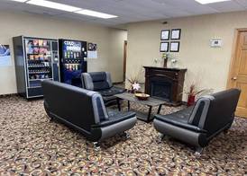 Days Inn by Wyndham Staunton 2