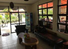 Bluewater Lodge - Hostel 5