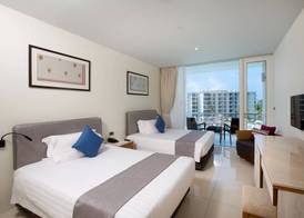 Splash Beach Resort Phuket, Family-Friendly Beachfront Resort 4