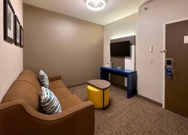 Comfort Inn & Suites Geneva- West Chicago 5
