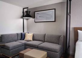 Hyatt Place Omaha/Downtown-Old Market 5