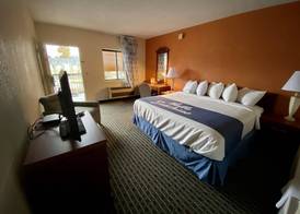 Days Inn by Wyndham Morehead 5