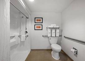 Comfort Suites Near Casinos 5